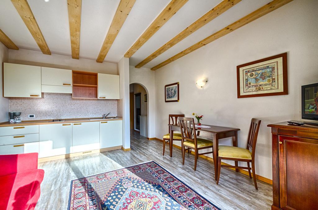 Hotel & Residenz Traubenheim Nalles Rum bild