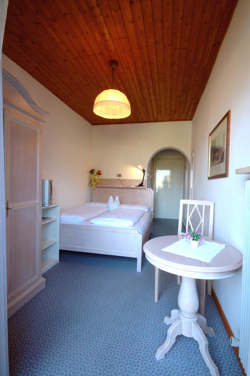 Hotel & Residenz Traubenheim Nalles Rum bild